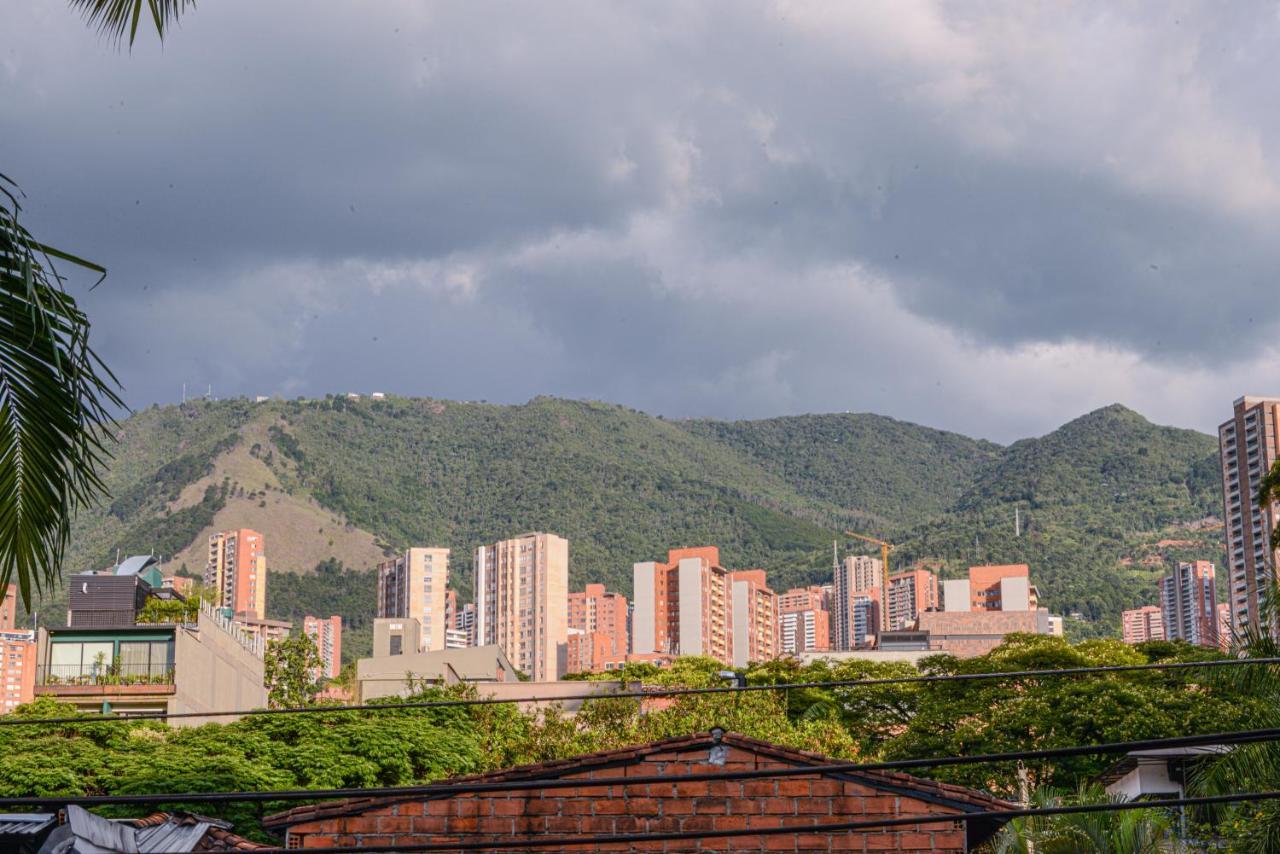 Apartment Carrera 301 Medellin Bagian luar foto