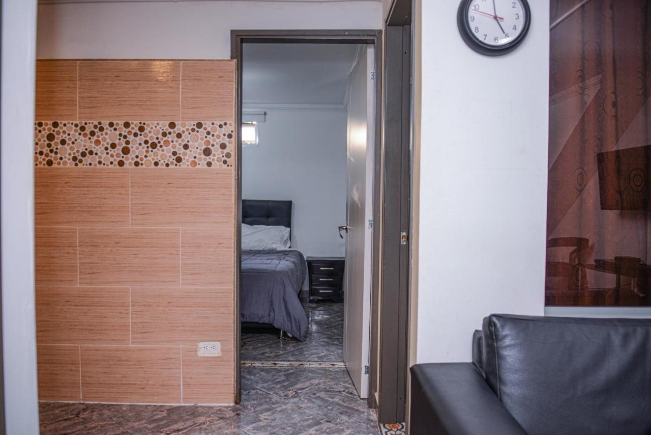 Apartment Carrera 301 Medellin Bagian luar foto