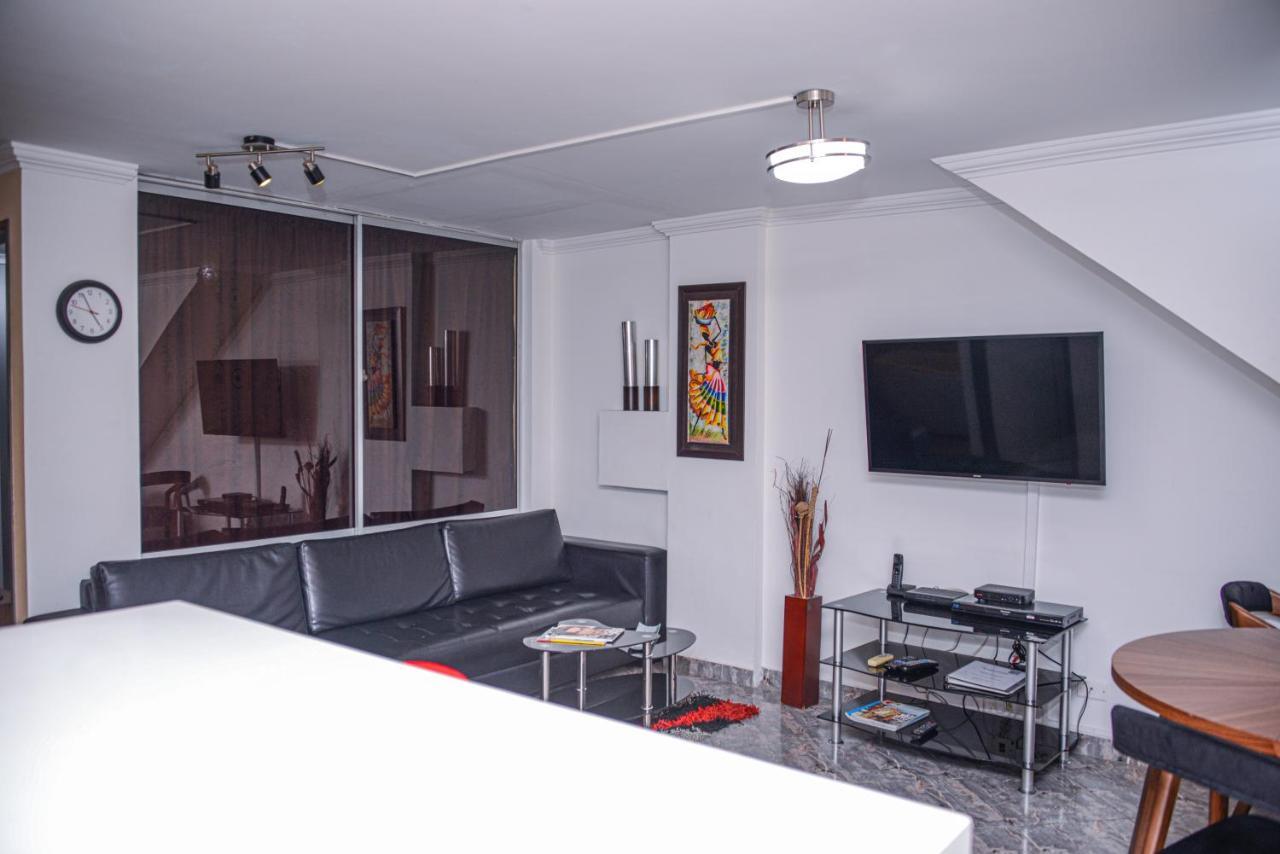 Apartment Carrera 301 Medellin Bagian luar foto