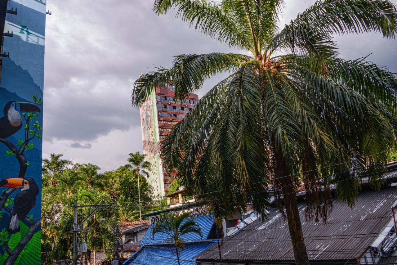 Apartment Carrera 301 Medellin Bagian luar foto