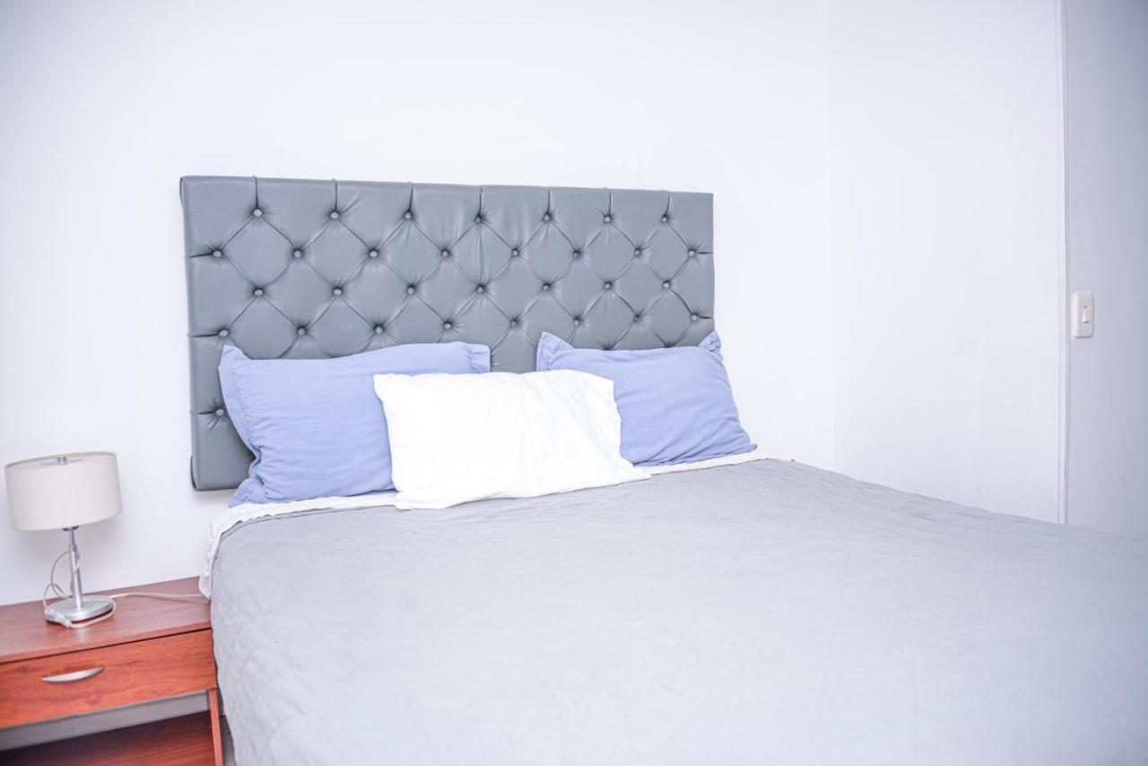 Apartment Carrera 301 Medellin Bagian luar foto